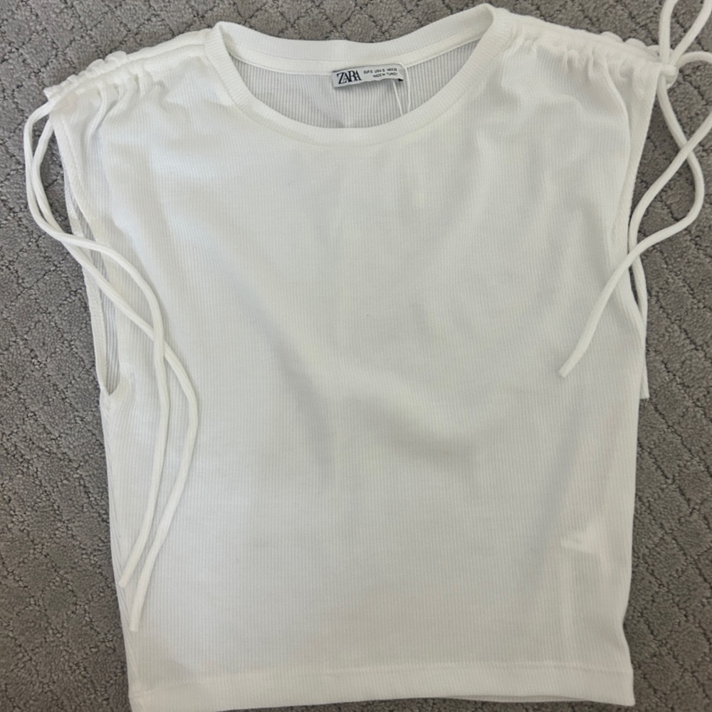 white zara tee with ties
